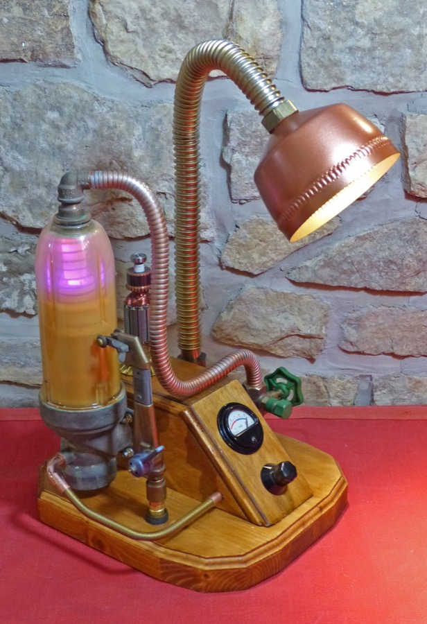 Steampunk Lamp 35_0146_900.jpg